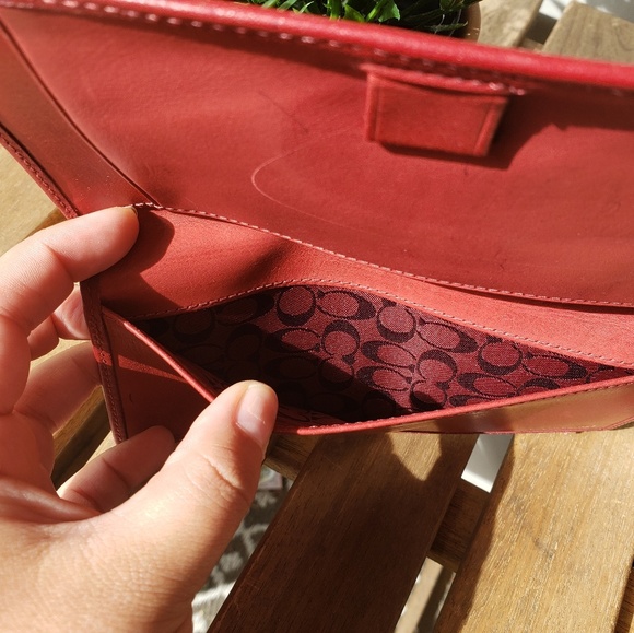 Coach Red/ Burgundy leather Checkbook cover - Picture 4 of 4